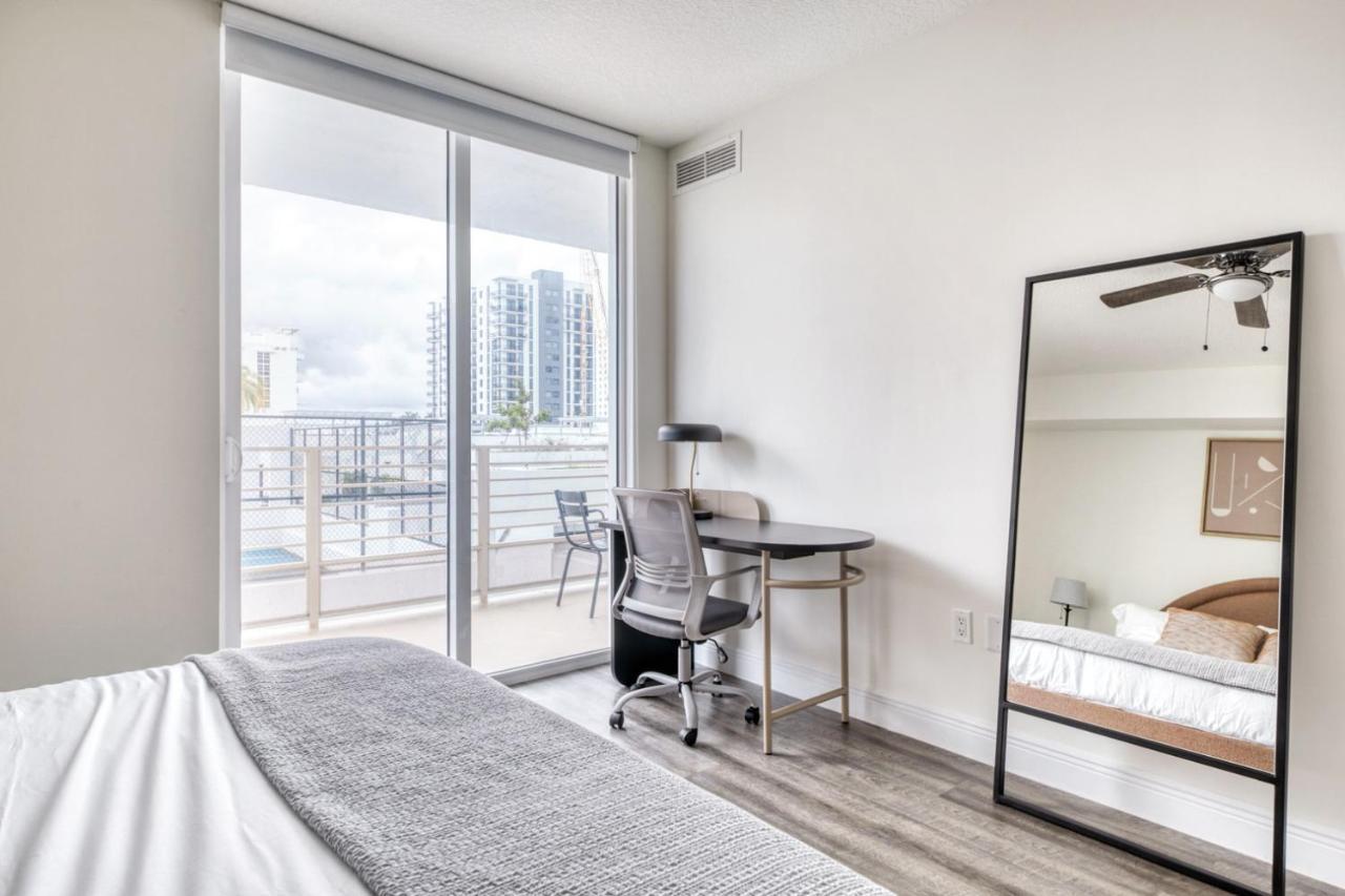 Brickell 2br W Gym Pool Wd Nr Center Mia-40
